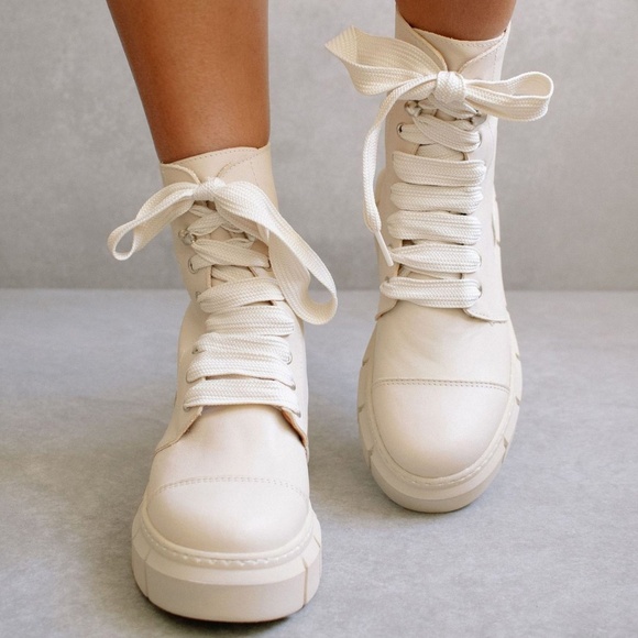 ALOHAS Can Can Boot Beige - Picture 2 of 11